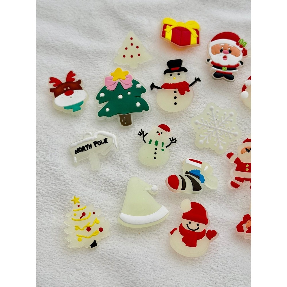25pc Glo-in-the-Dark Christmas Shoe Charm Santa Snowman Holiday Croc Jibbitz - Picture 3 of 6